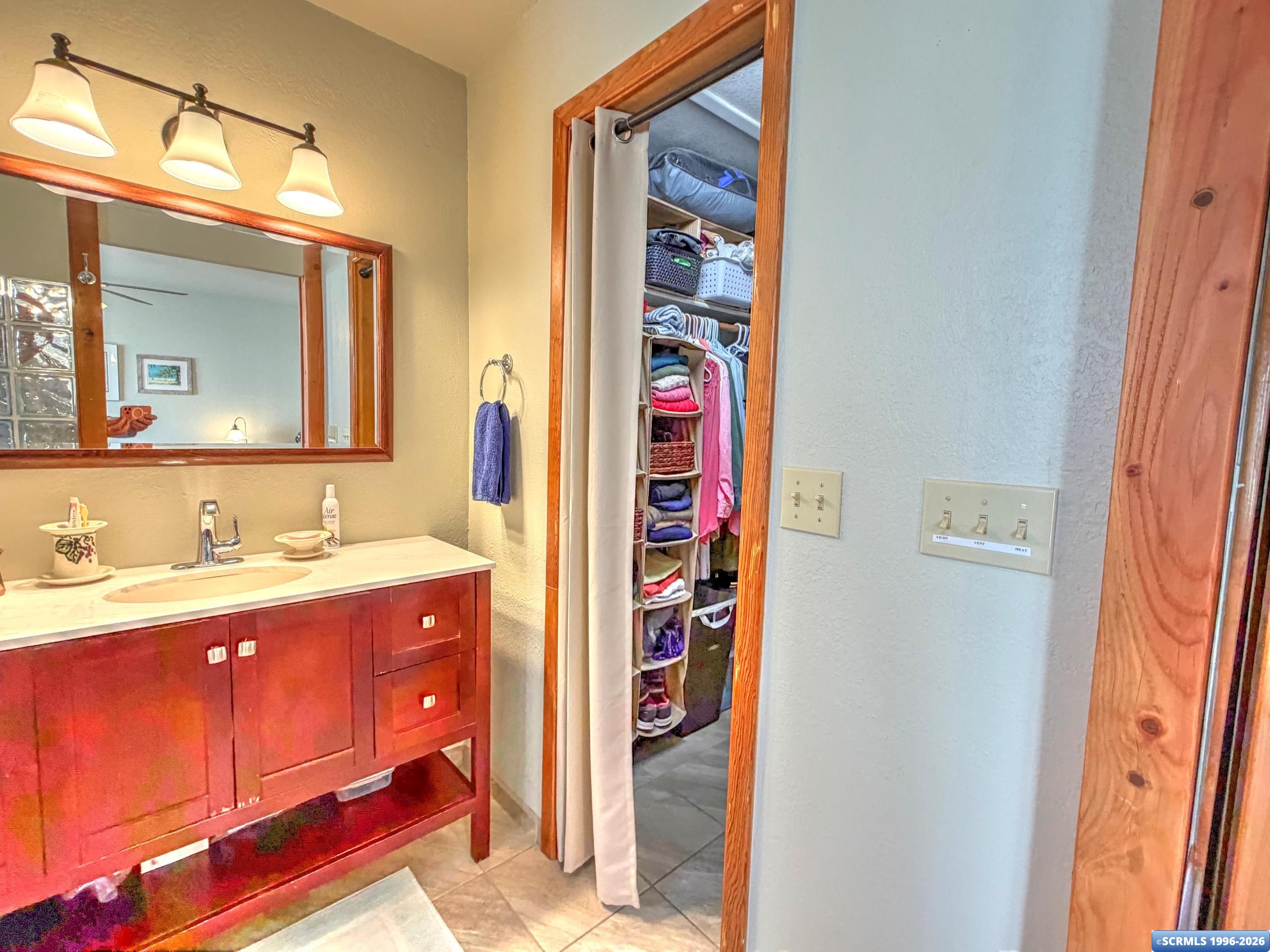 844 Hester Street, photograph 14