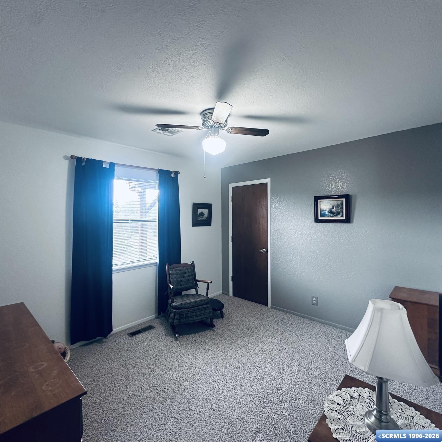 75 Valley Drive, photograph 6