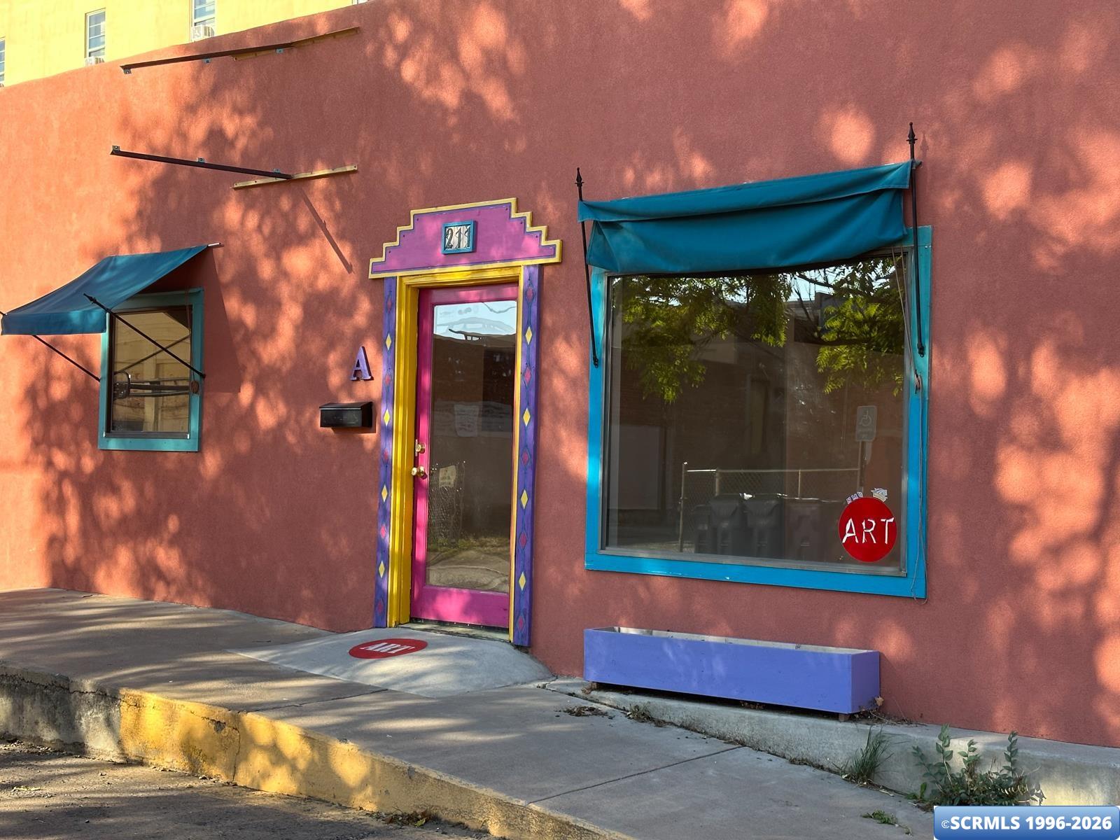 211 N Texas Street, photograph 4