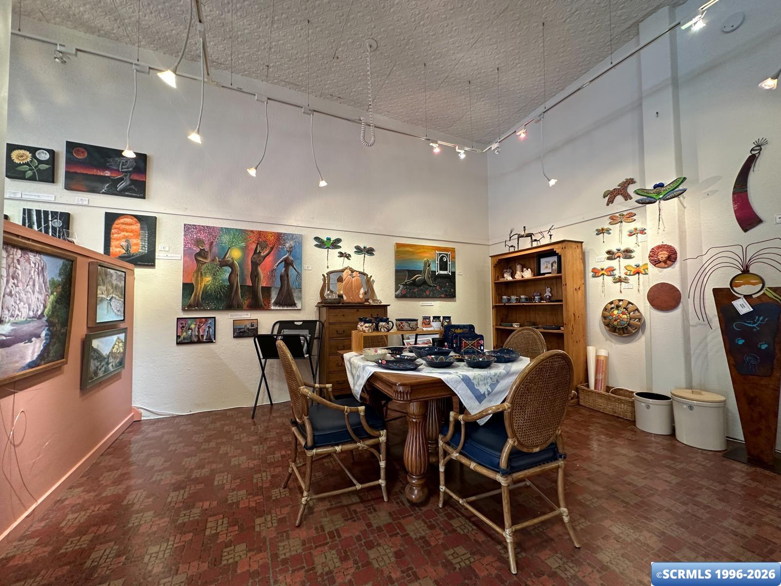 211 N Texas Street, photograph 19