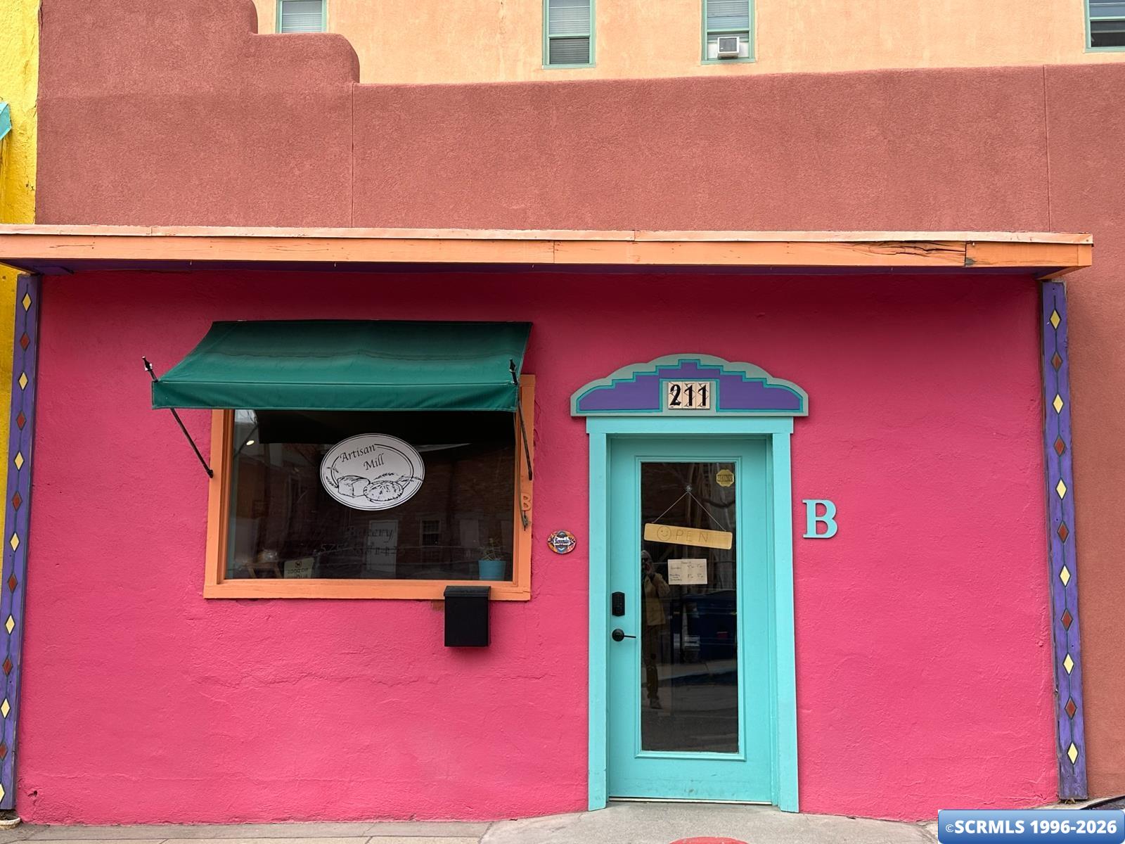 211 N Texas Street, photograph 12