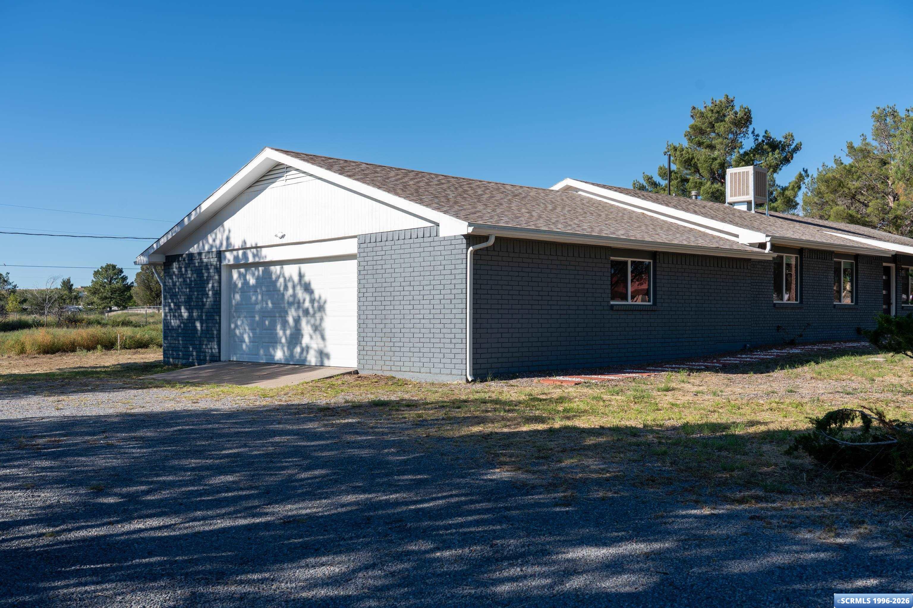 801 Country Club Drive, photograph 12