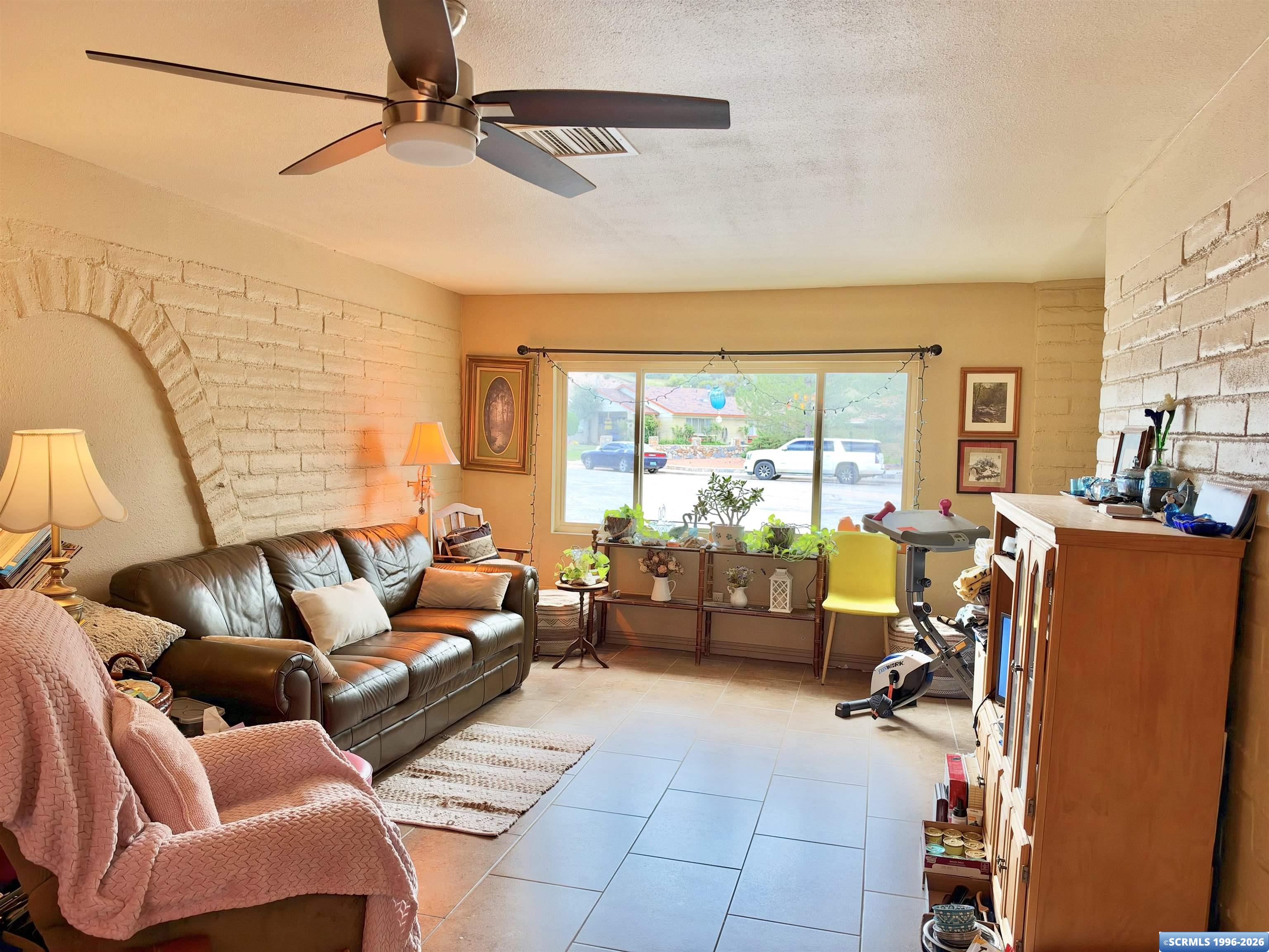 506 Covellite Drive, photograph 12