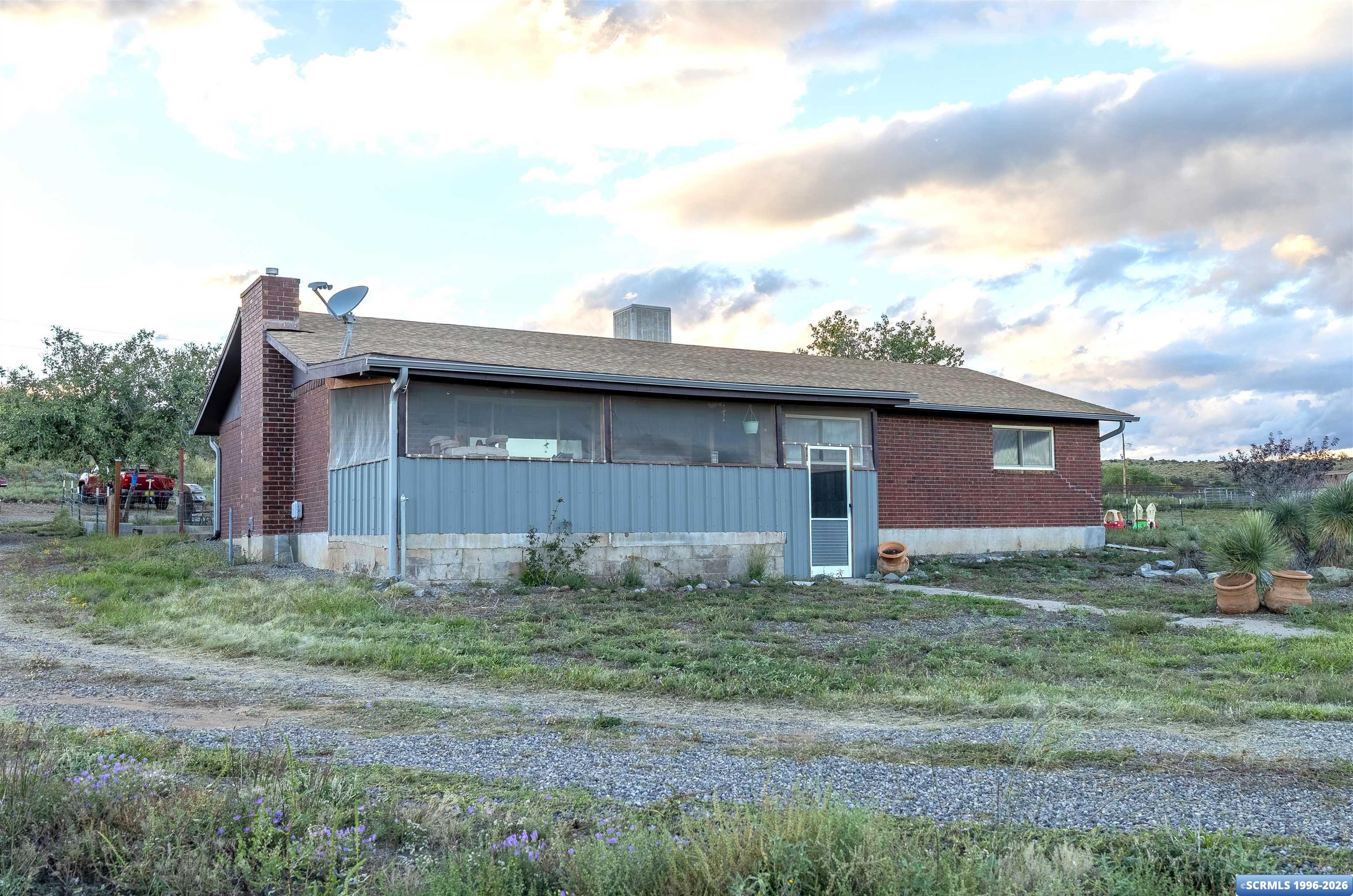 5 Thunder Road, photograph 2