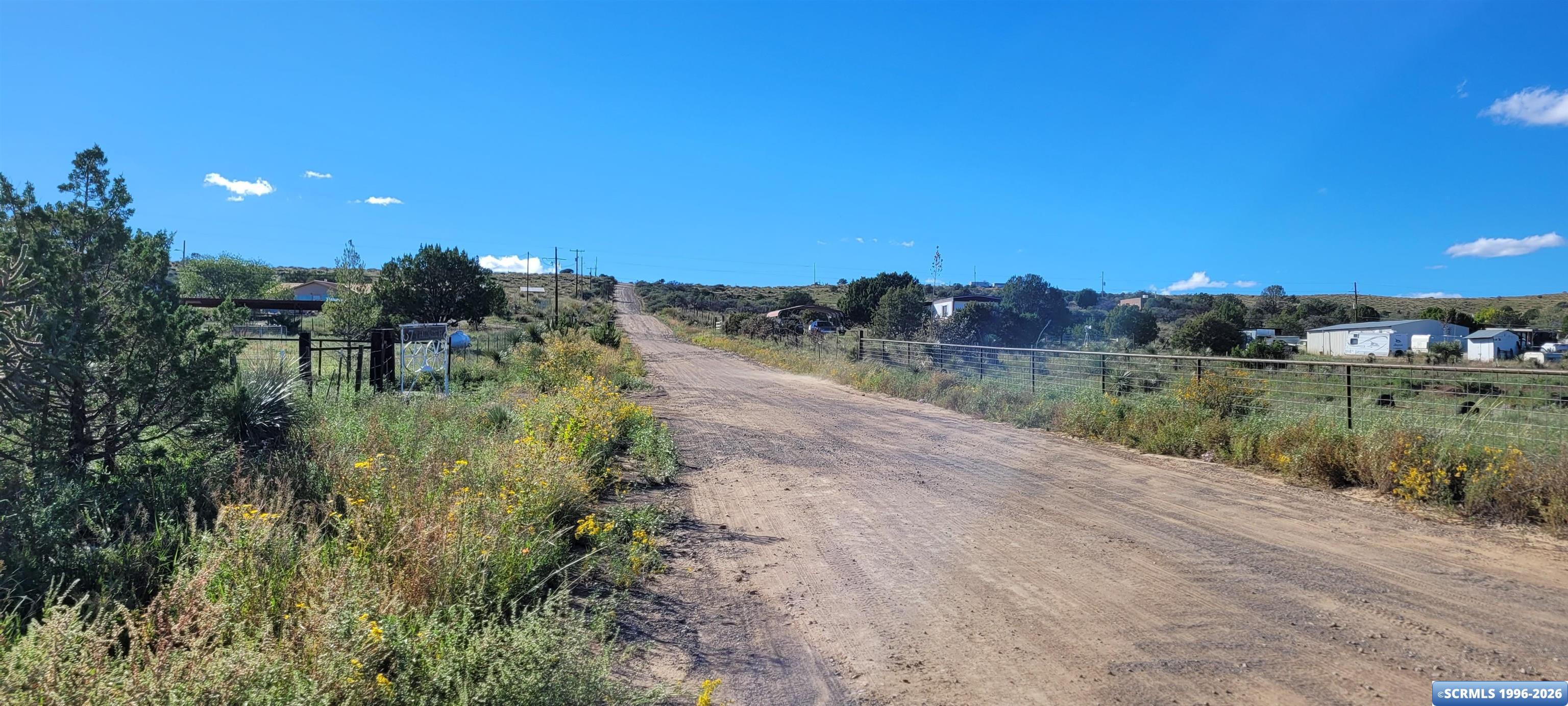 5 Thunder Road, photograph 31