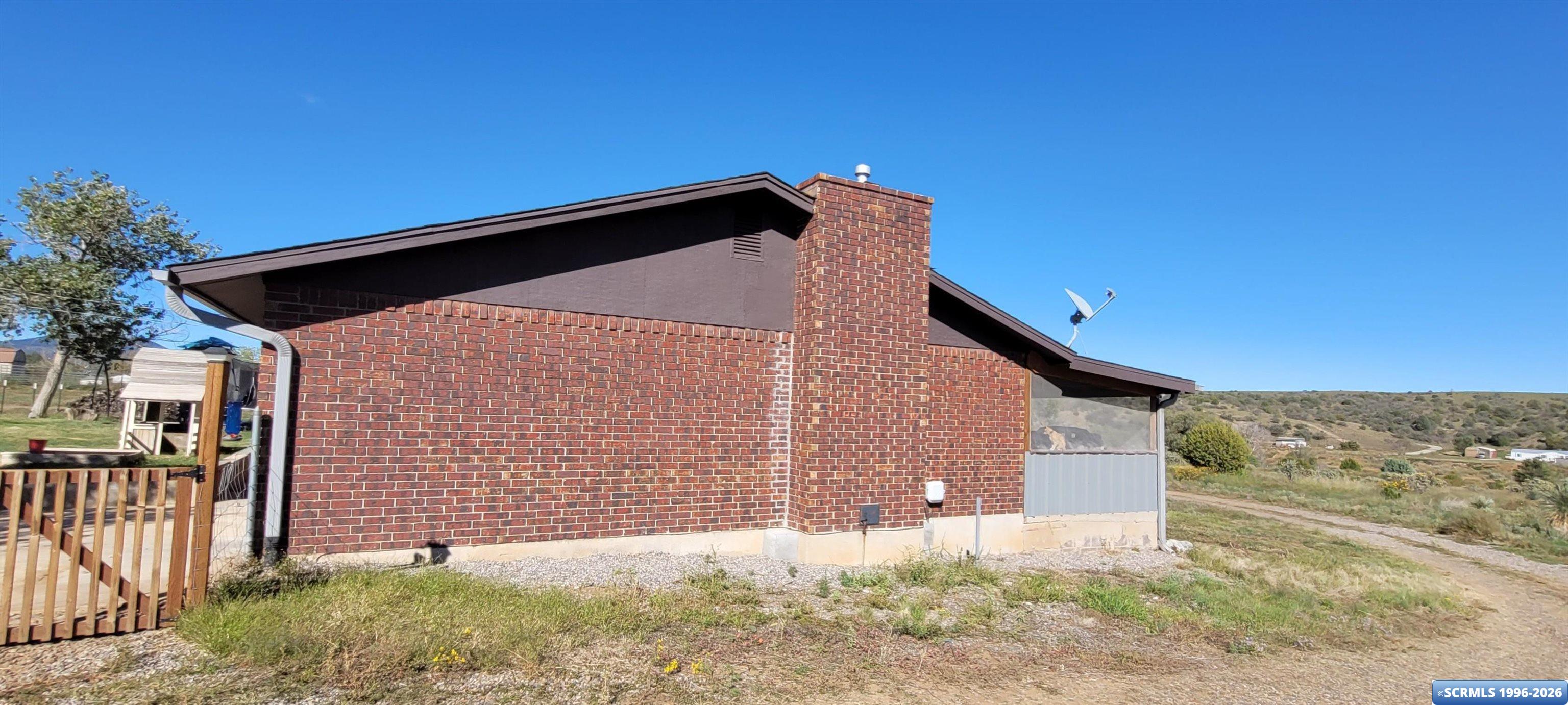 5 Thunder Road, photograph 28