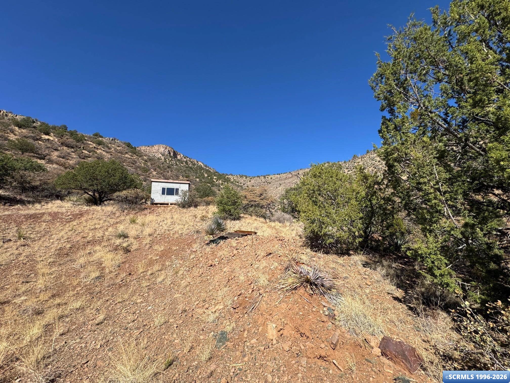 324 Caballo Blanco, photograph 11