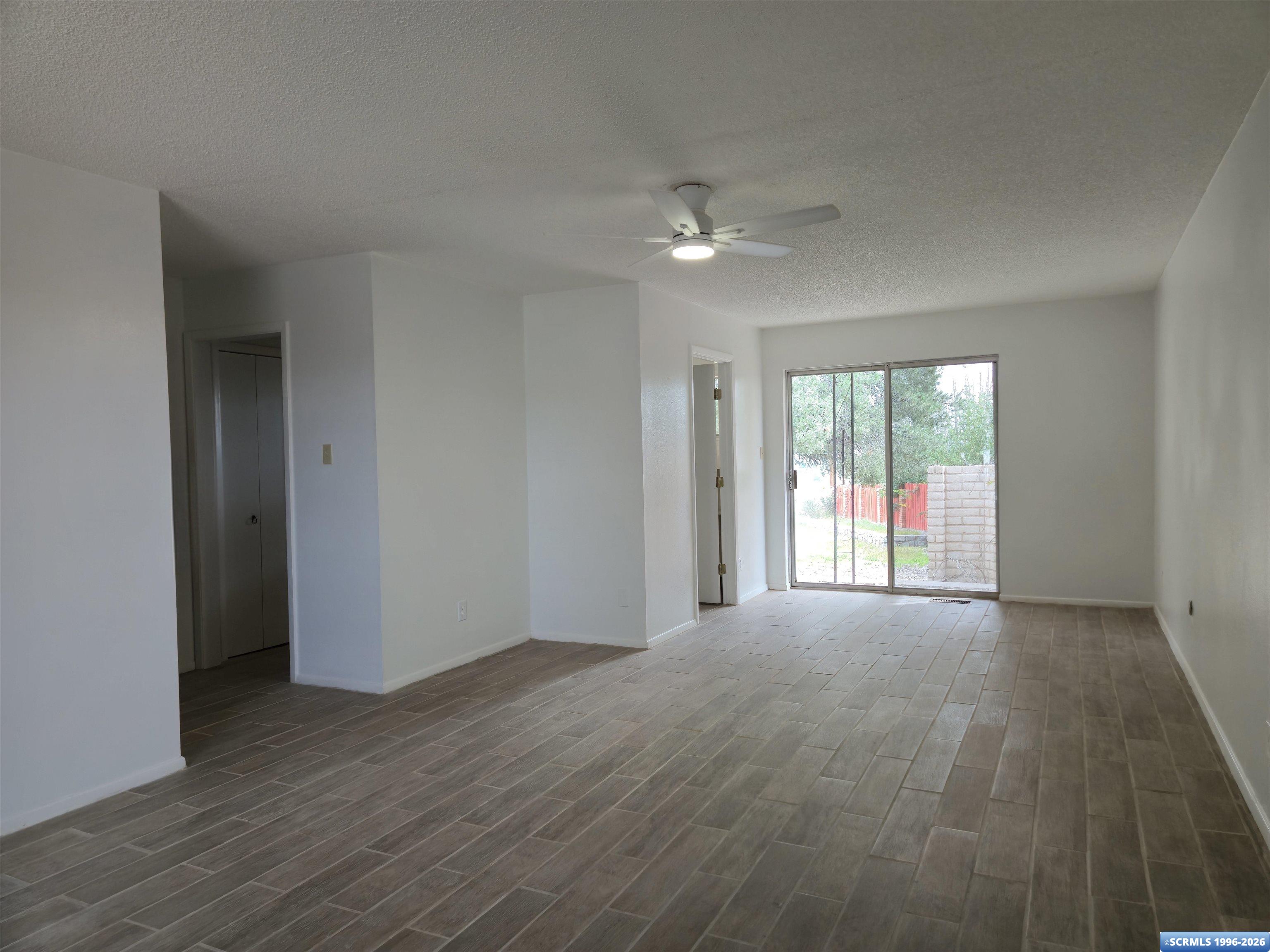 4132 N Gold Street, photograph 27